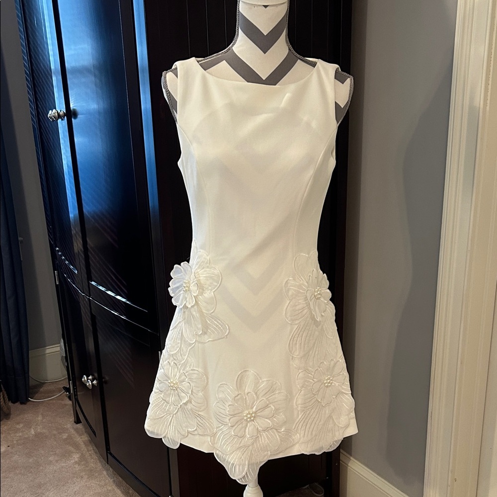Elliatt Janelle White Floral Mini Dress
